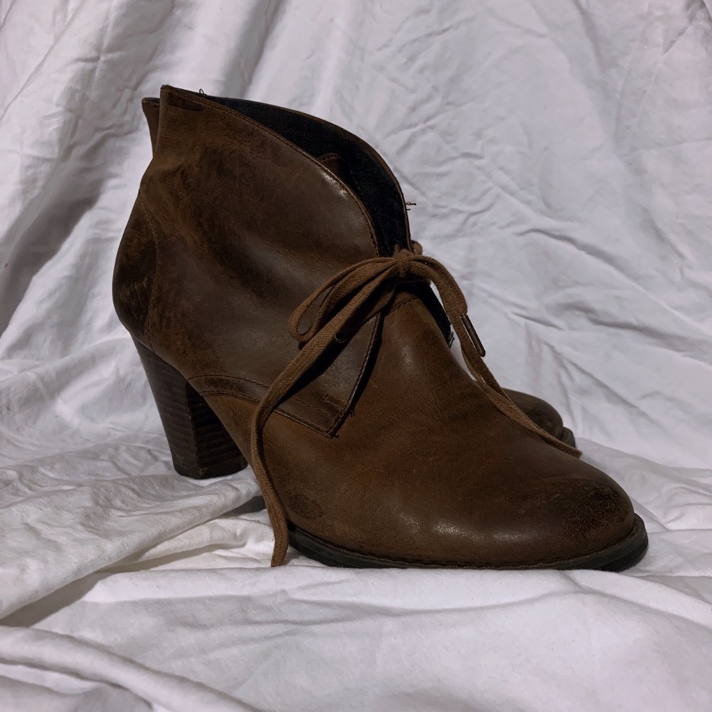 Vintage Leather Boots, size 8